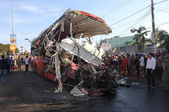 Tai nạn thảm khốc ở Gia Lai khiến 13 người tử vong