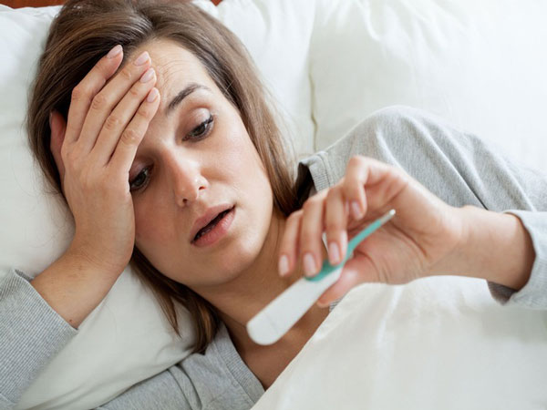 Người lớn sốt có được tắm không?